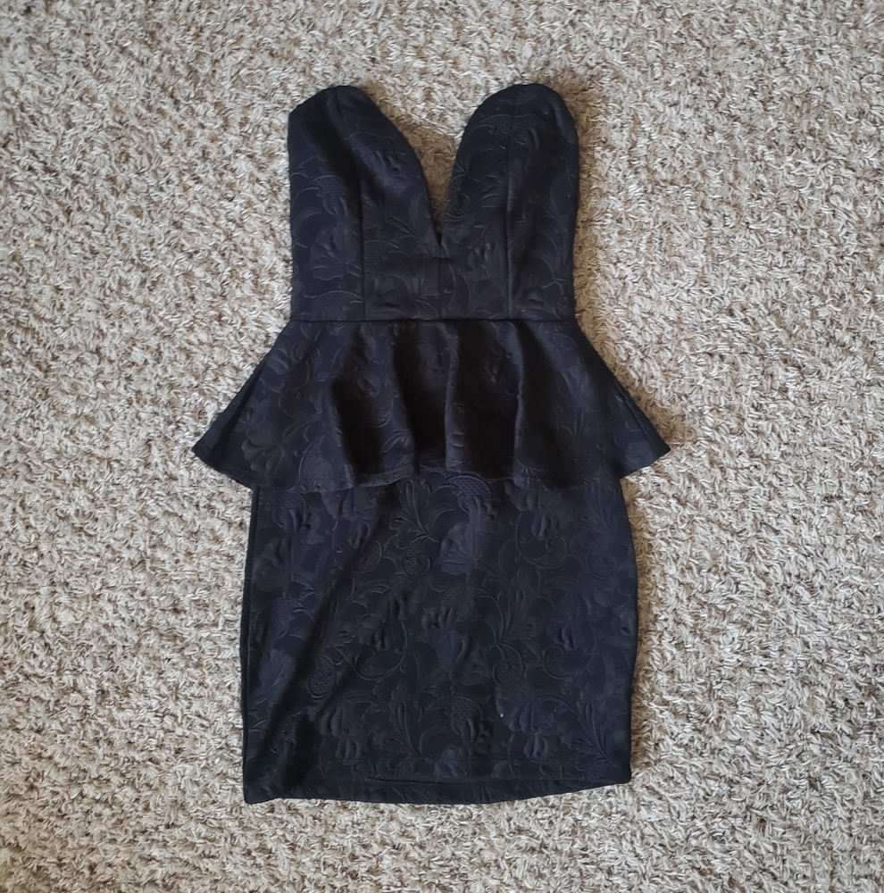 NWT Love Culture Strapless Dress